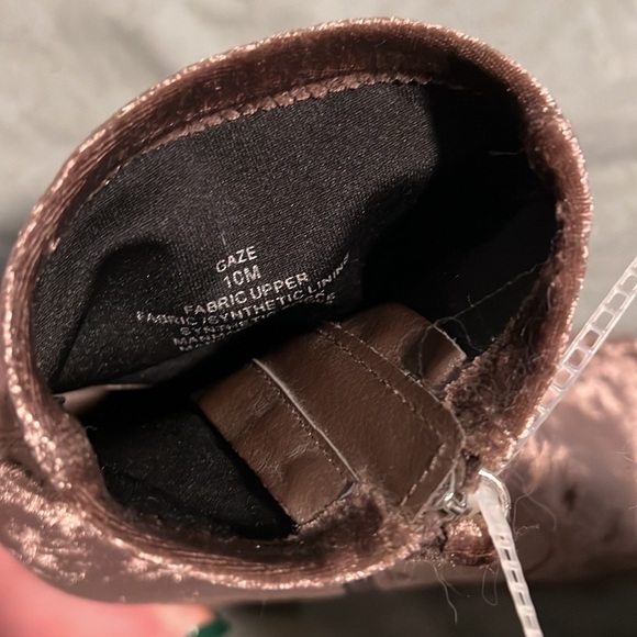 Stv Mdn Velvet Booties - Picture 3 of 3